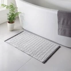 B&M Diamond Woven Bath Mat - Grey