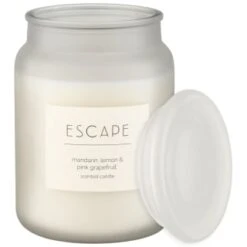 B&M Large Spa Scented Candle - White - Escape -B&M 368691 large spa candle escape 3