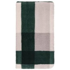 B&M Highland Green Check Sherpa Doublesided Throw -B&M 388770 highland green check sherpa throw 2