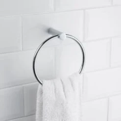 B&M Chrome Towel Ring
